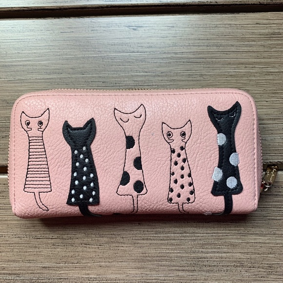 Cute Cat Wallet - Picture 1 of 3